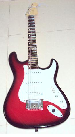 Đàn guitar cổ điện giá rẻ