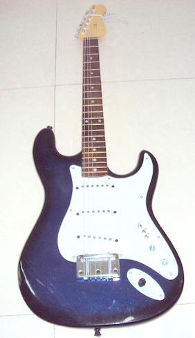 Đàn guitar điện xanh đen