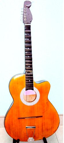 Đàn guitar phím lõm giá rẻ