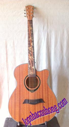 Đàn guitar gỗ màu nâu