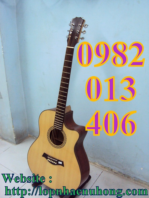 Đàn guitar mặt thông