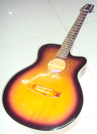 Đàn guitar tại tphcm