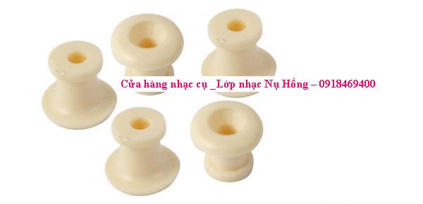 Nút gắn dây đeo guitar