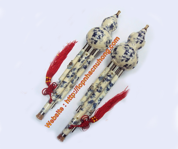 Sáo bầu hoa văn
