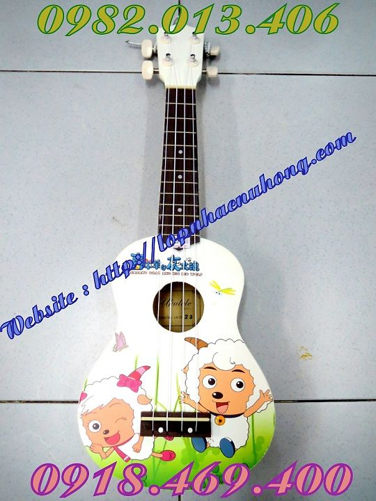 Đàn ukulele hình cừu con